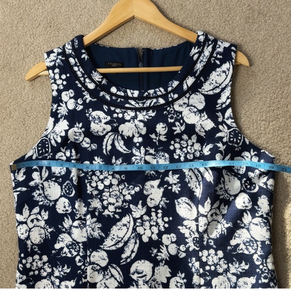 Talbots Shift Dress Sleeveless Navy White Fruit Motif Zip Back Textured Cotton - Picture 12 of 16